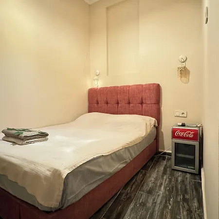 Hotel Callisto Pub & Kitchen & *