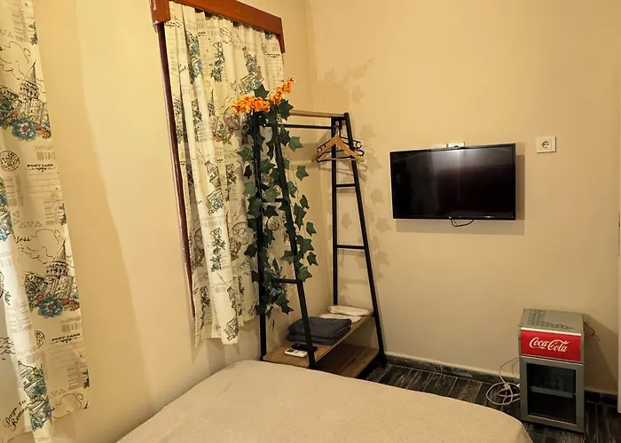 Callisto Pub & Kitchen & מלון *