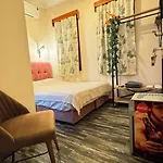 Callisto Pub & Kitchen & Hotel *