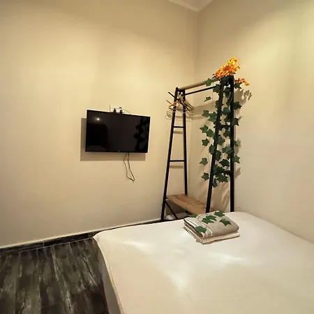 فندق Callisto Pub & Kitchen &