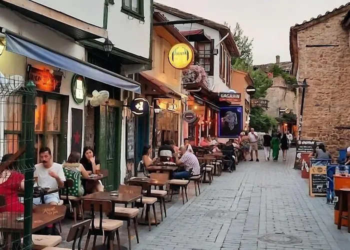 Callisto Pub & Kitchen & Анталья
