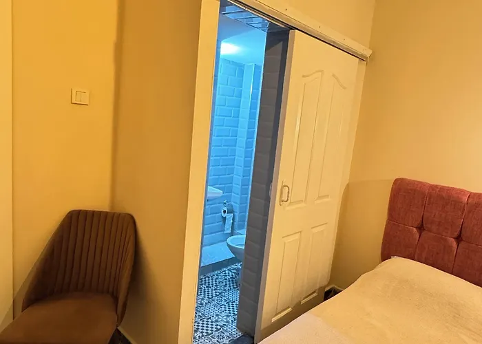 Callisto Pub & Kitchen & Отель Анталья